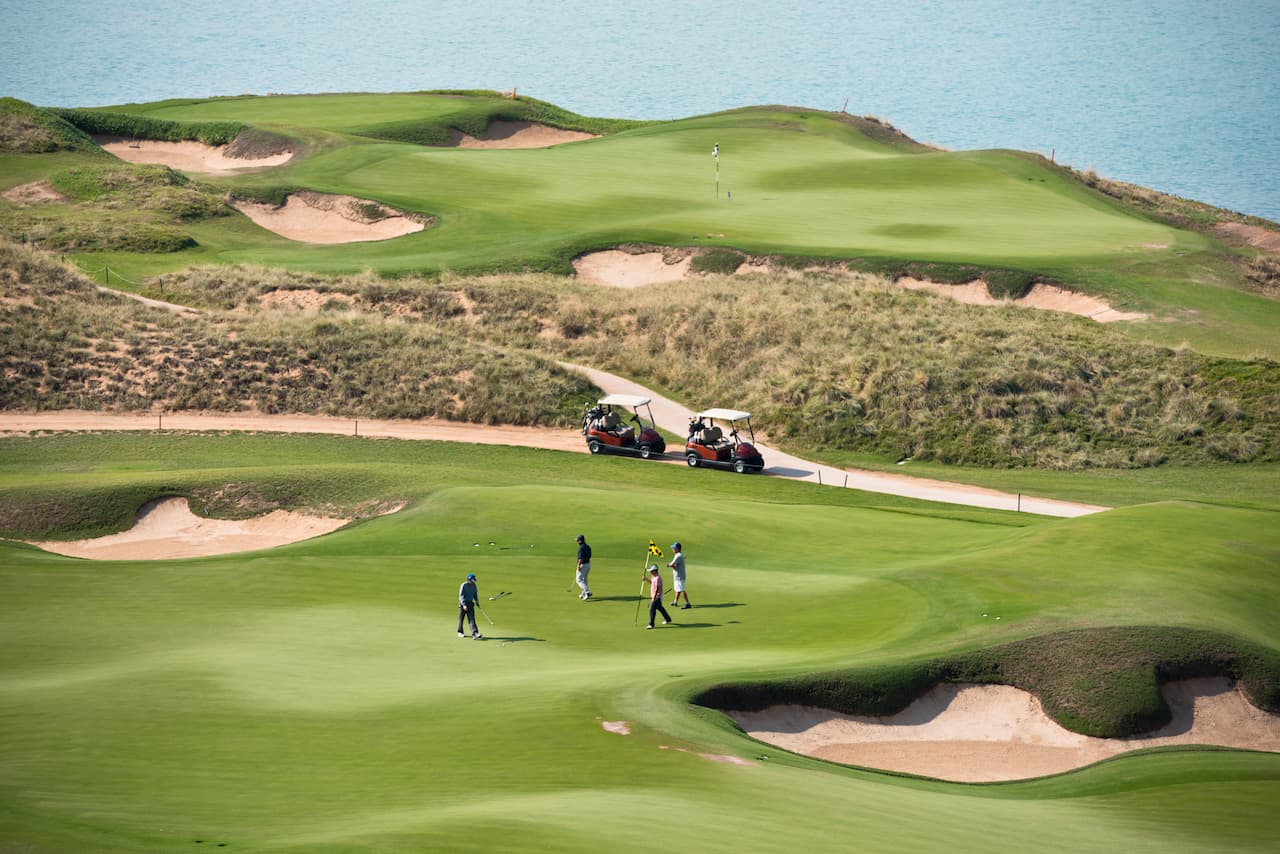 Hua Hin's Premier Golf Destinations: Swing into Paradise