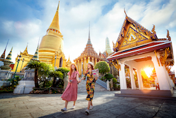 Bangkok Temple Treasures: A Guided Tour of the 4 Majestic Temples in the Heart of the City